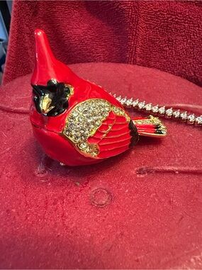 Red Cardinal Crystal trinket box